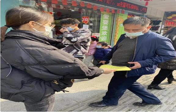 苍溪县发改局派员社区开展禁毒防范宣传